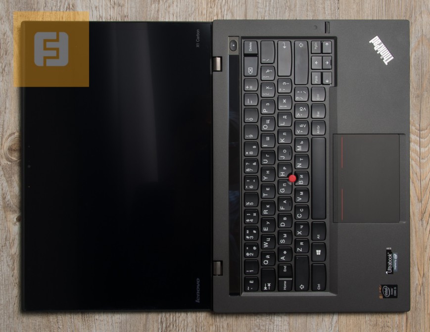 Полностью открытый Lenovo ThinkPad X1 Carbon 2014